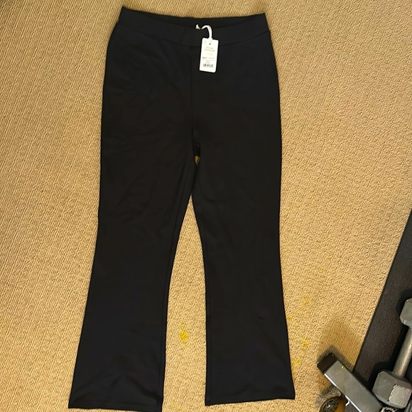 NWT Marine Layer Valencia  Kick Flare workout pants - Picture 1 of 3